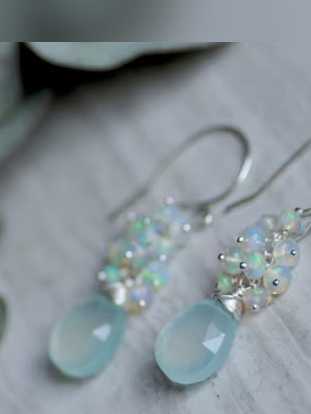 💚🩷NEW💚🩷  BEAUTIFUL!! Wire Wrapped Faceted Aventurine With Little Opals